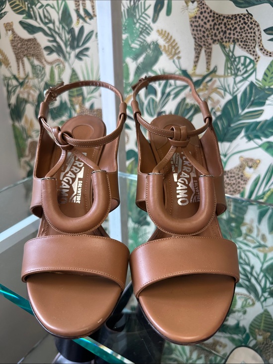 Salvatore Ferragamo Shoes - Salvatore Ferragamo Tan Leather T-Strap Heeled Sandals